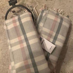 Brand New Banana Republic Scarf